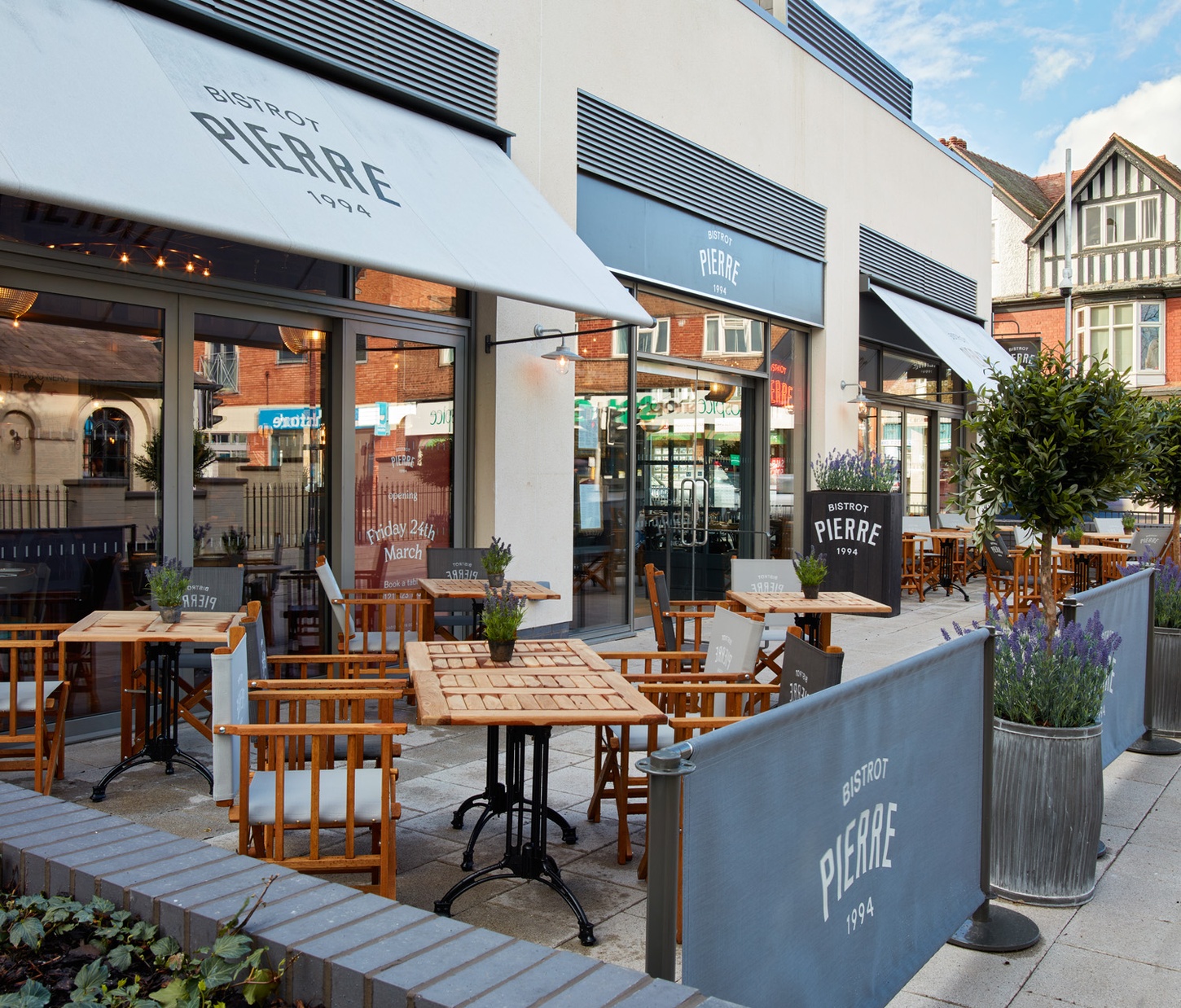 French Restaurant in Mere Green, Mulberry Walk Bistrot Pierre